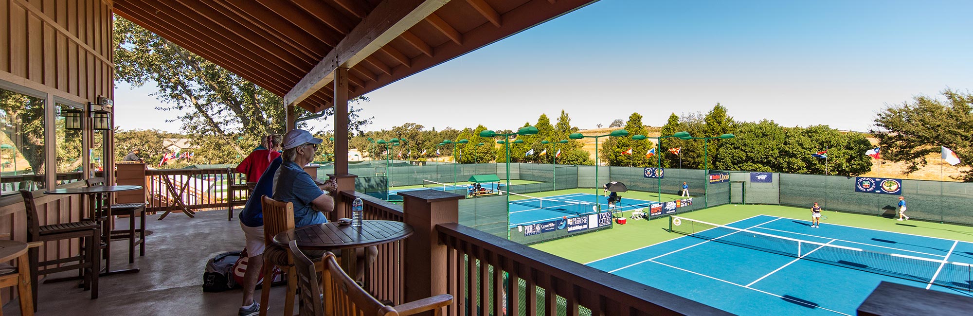 Junior Tennis Clinics and Lessons